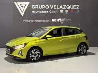 Usado Hyundai i20 84 CV (61 kW) 2023 Verde Berlina