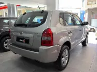 Usado Hyundai Tucson Classic 140 CV (102 kW) 2010 Gris / plata SUV