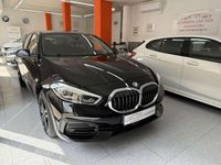 Usado BMW 118 Sport Line 136 CV (100 kW) 2022 Negro Utilitario