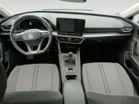Usado Seat Leon Style 115 HP (84 kW) 2023 Branco Sedan