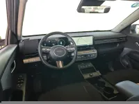 Usado Hyundai Kona 140 CV (102 kW) 2024 Gris/plata SUV
