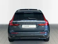 Usado Volvo V60 Ultra 197 CV (144 kW) 2024 Azul Familiar