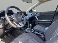 Usado Kia XCeed 100 CV (73 kW) 2025 Gris / plata SUV