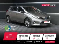 Usado Toyota Auris Hybrid Advance 136 CV (100 kW) 2013 Beige Utilitario