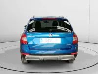 Usado Skoda Octavia 184 CV (135 kW) 2017 Azul SUV