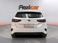 Usado Kia Ceed 136 CV (100 kW) 2021 Blanco Utilitario