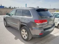 Usado Jeep Grand Cherokee Overland 250 CV (183 kW) 2014 Gris / plata SUV