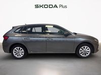 Usado Skoda Scala Selection 116 CV (85 kW) 2025 Gris / plata Utilitario
