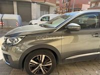 Usado Peugeot 5008 Allure 130 CV (95 kW) 2019 Gris / plata SUV