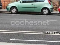 Usado Fiat Punto 60 CV (44 kW) 2000 Verde Utilitario