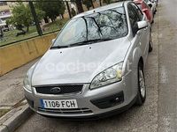 Usado Ford Focus Trend 115 CV (84 kW) 2007 Gris / plata Berlina