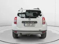Usado Dacia Duster Lauréate 110 CV (80 kW) 2016 Blanco SUV