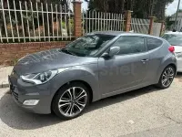 Usado Hyundai Veloster 140 CV (102 kW) 2016 Gris / plata Utilitario