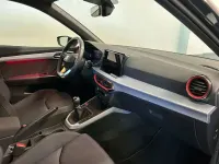 Usado Seat Arona FR 114 CV (83 kW) 2025 Gris SUV