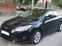 Usado Ford Focus Trend 115 CV (84 kW) 2011 Negro Berlina