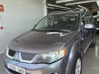 Usado Mitsubishi Outlander Motion 156 CV (114 kW) 2009 Gris / plata SUV