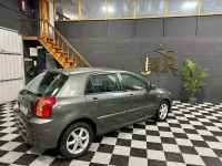 Usado Toyota Corolla Sol 90 CV (66 kW) 2005 Gris / plata Berlina