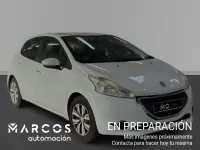 Usado Peugeot 208 Access 82 CV (60 kW) 2013 Utilitario