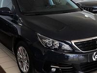 Usado Peugeot 308 Style 110 CV (80 kW) 2019 Gris hurricane Berlina