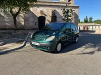 Usado Citroën Xsara Picasso 95 CV (69 kW) 2000 Verde Monovolumen
