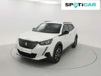 Usado Peugeot 2008 Allure 101 CV (74 kW) 2023 Plateado SUV