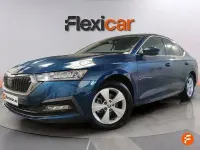 Usado Skoda Octavia Ambition 115 CV (84 kW) 2022 Azul Familiar
