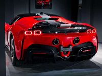 Usado Ferrari SF90 734 kW (999 CV) 2024 Rojo Coupe