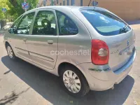 Usado Citroën Xsara Picasso 110 CV (80 kW) 2006 Gris / plata Monovolumen