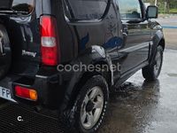 Usado Suzuki Jimny 86 CV (63 kW) 2007 Negro SUV