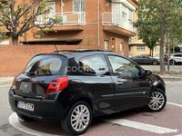 Usado Renault Clio II Dynamique 105 CV (77 kW) 2006 Negro Berlina
