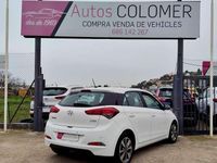 Usado Hyundai i20 84 CV (61 kW) 2015 Blanco Utilitario
