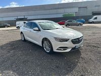 Usado Opel Insignia Innovation 170 CV (125 kW) 2019 Blanco Berlina