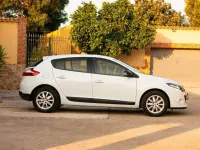Usado Renault Mégane III Dynamique 106 CV (77 kW) 2011 Blanco Utilitario