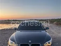Usado BMW 530 193 CV (141 kW) 2004 Gris / plata Familiar