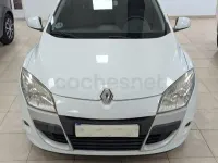 Usado Renault Mégane Dynamique 130 CV (95 kW) 2010 Blanco Berlina