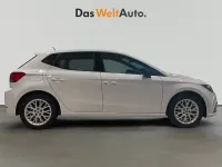 Usado Seat Ibiza FR 115 CV (84 kW) 2025 Blanco Utilitario