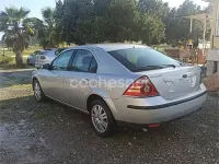 Usado Ford Mondeo Trend 130 CV (95 kW) 2006 Gris / plata Berlina