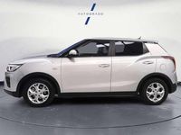 Usado Ssangyong (KGM) Tivoli Limited 163 CV (119 kW) 2021 Gris SUV