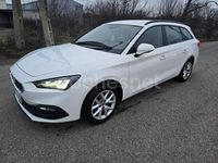 Usado Seat Leon Reference 115 CV (84 kW) 2021 Blanco Familiar