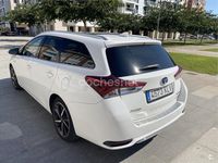 Usado Toyota Auris Hybrid Active 136 CV (100 kW) 2018 Blanco Familiar