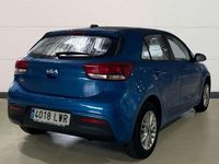 Usado Kia Rio 84 CV (61 kW) 2022 Azul Utilitario