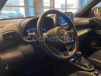 Usado Toyota Yaris Cross 116 CV (85 kW) 2023 Gris / plata SUV