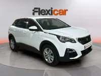 Usado Peugeot 3008 Active 131 CV (96 kW) 2018 Blanco SUV