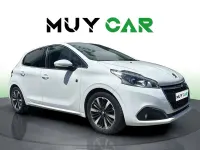 Usado Peugeot 208 Allure 102 CV (75 kW) 2019 Blanco Utilitario