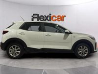 Usado Kia Stonic 84 CV (61 kW) 2022 Blanco SUV