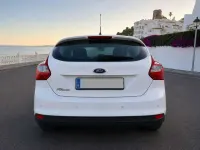 Usado Ford Focus Titanium 116 CV (85 kW) 2014 Blanco Utilitario