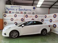 Usado Toyota Avensis Business Edition 143 CV (105 kW) 2017 Blanco Berlina