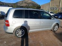 Usado VW Touran Advance 140 CV (102 kW) 2006 Gris / plata Monovolumen