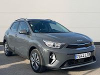 Usado Kia Stonic 120 CV (88 kW) 2021 Gris SUV