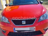 Usado Seat Ibiza ST Reference 75 CV (55 kW) 2015 Rojo Familiar